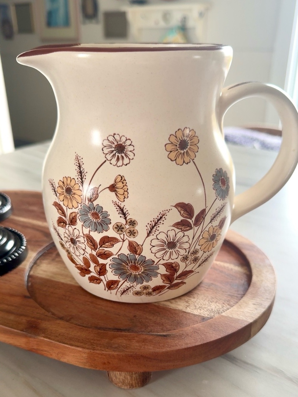 VINTAGE COTTAGECORE JAPANESE WILDFLOWER PITCHER STONEWARE